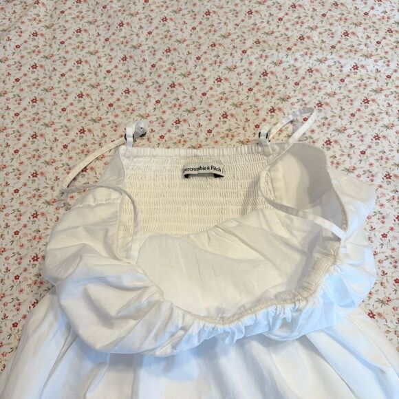 Abercrombie and Fitch cut out Elegant White Maxi Dress - Picture 7 of 9